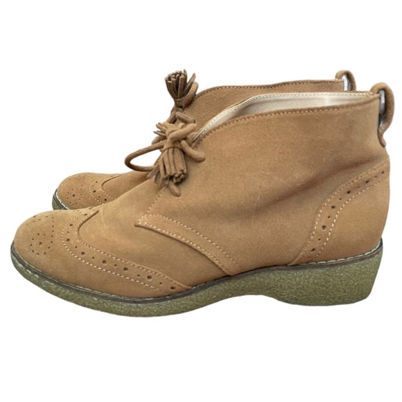 Lands End Tan Brown Suede Leather Chalet Chukka Tassel Wingtip Ankle Boot Sz 8.5 - Picture 1 of 9